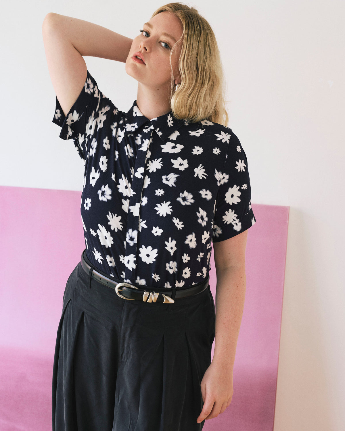 Chelsea Liquid Jersey Short Sleeve Shirt - Mystic Blossom