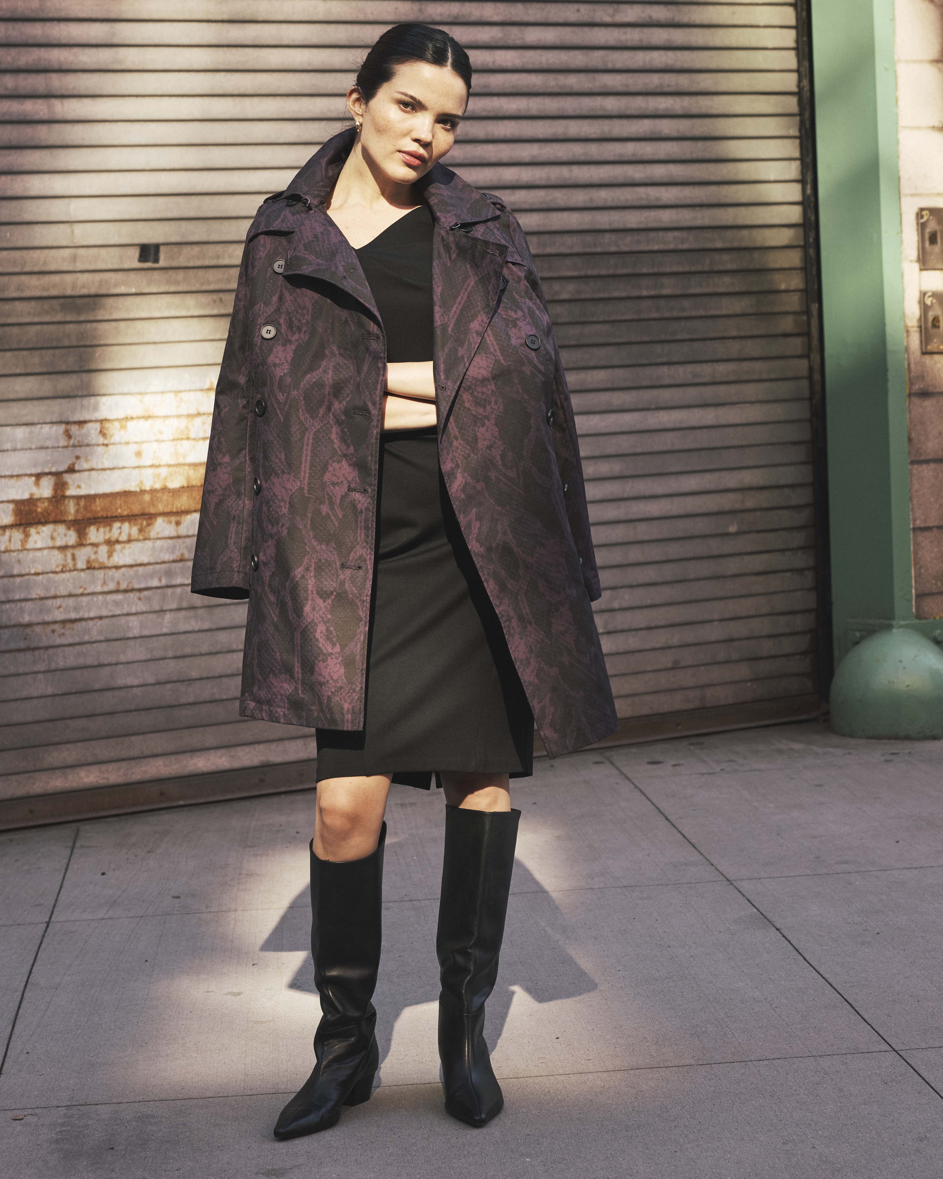 Derjon Trench Coat - Gamay Serpent Print