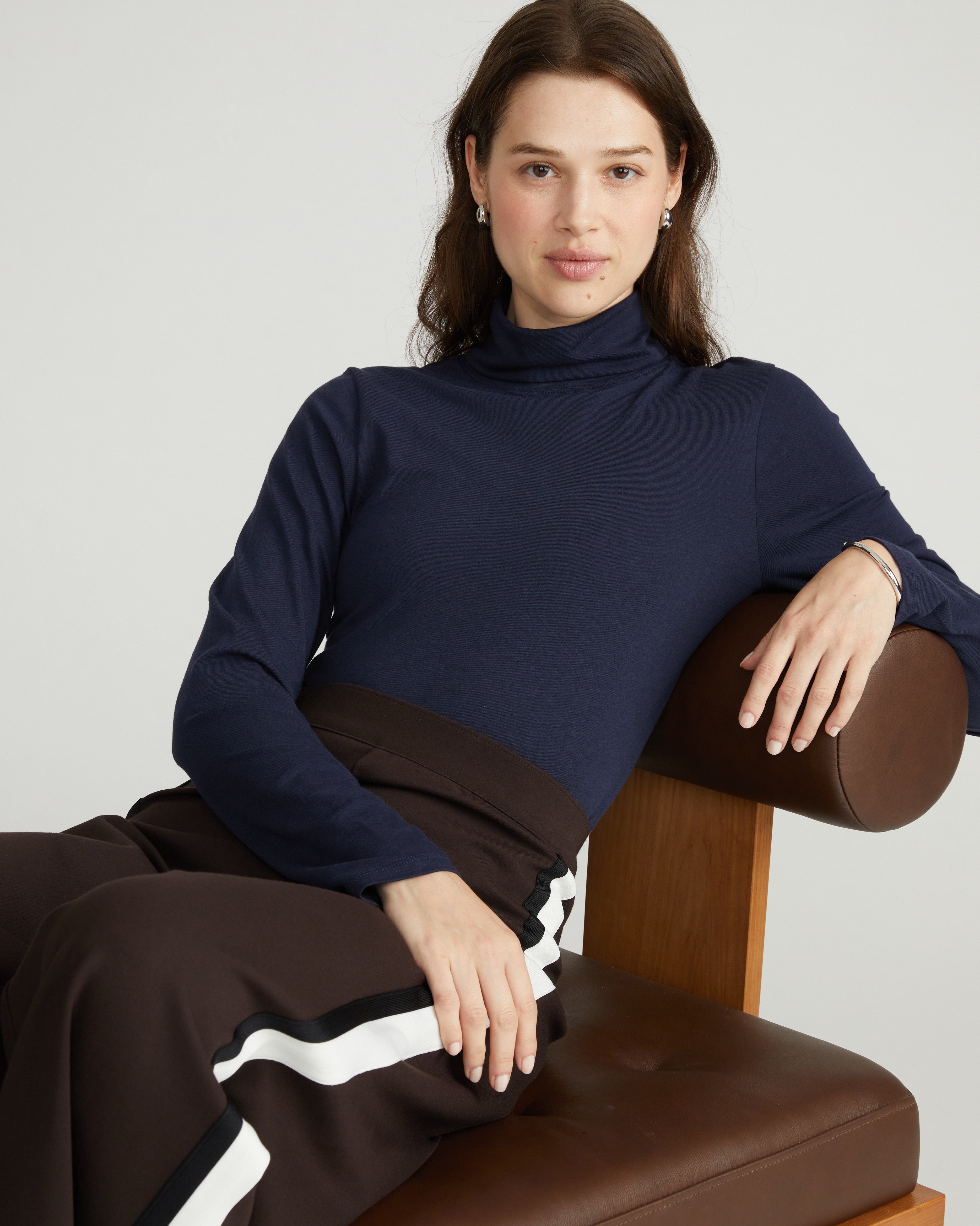 Close Fit Turtleneck - Navy