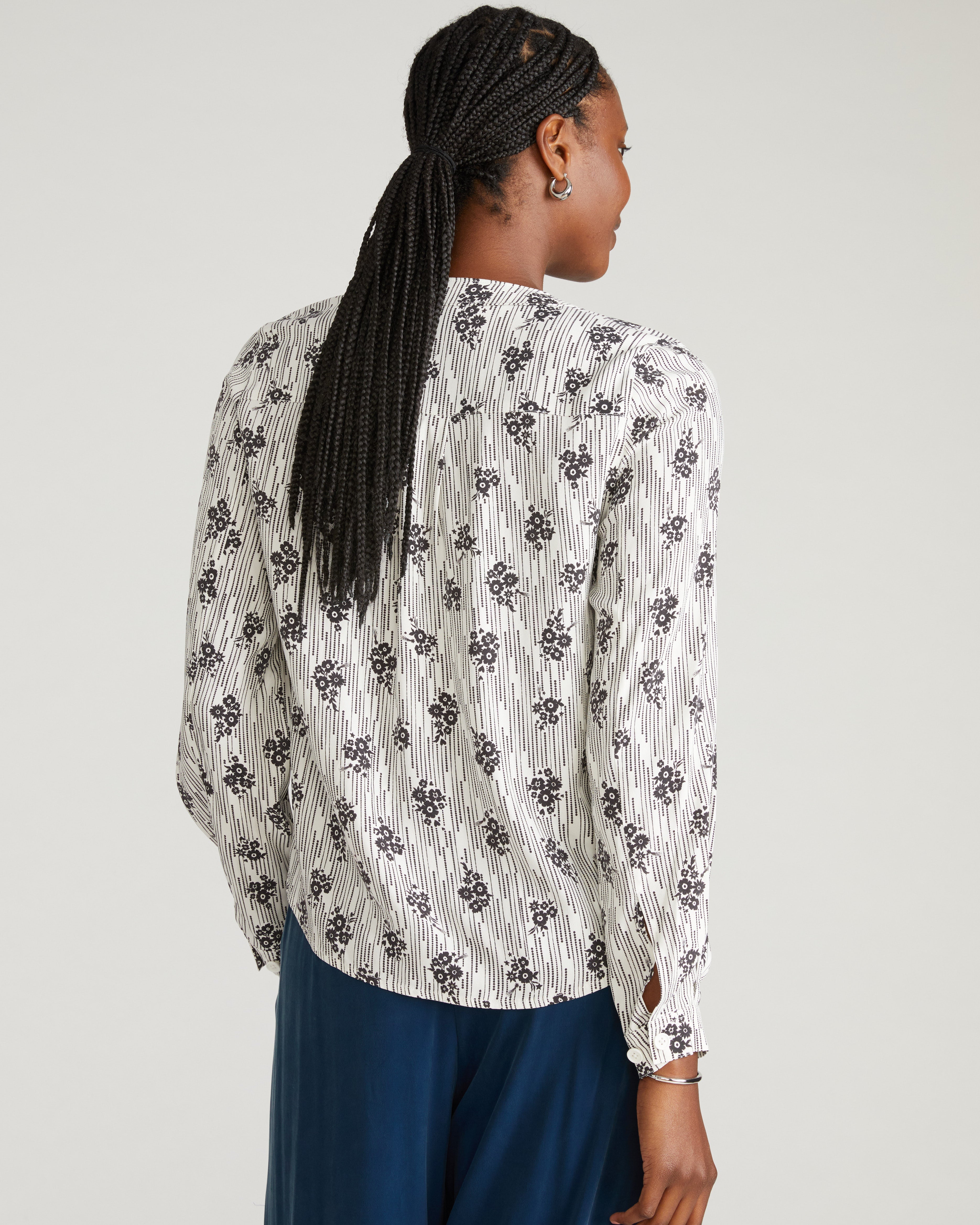 Cooling Stretch Cupro Button-Down Blouse - Vintage Daydream Print
